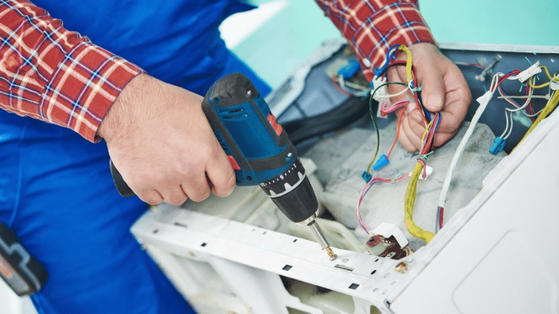 Sincan Eminçelik Eminçelik çamaşır makinesi kart tamiri – Su almama arızası orijinal parça ile giderildi. - Teknik servis örneği